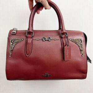 listing-status-banner